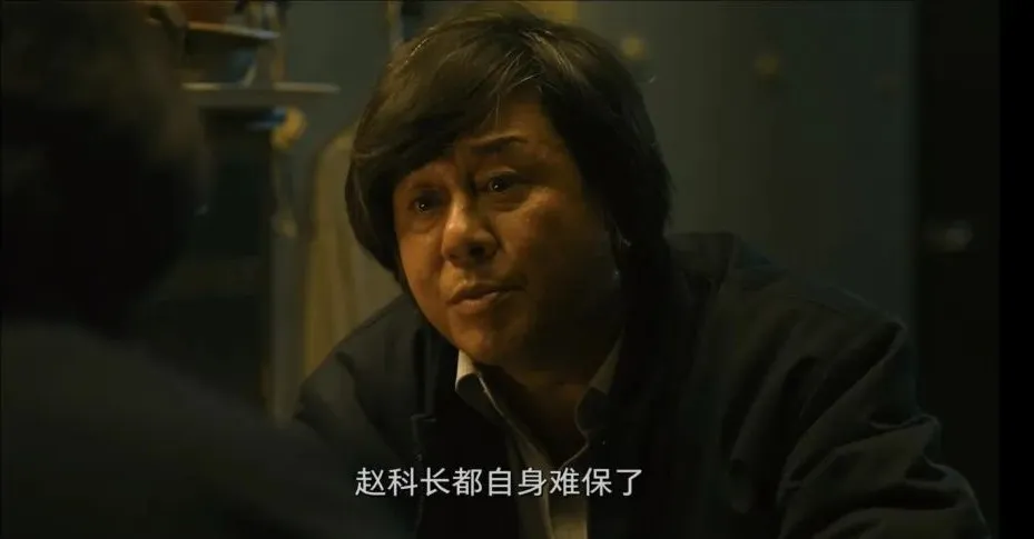 韩国犯罪题材天花板《与犯罪的战争/罪时代》，一部小人物的逆袭发家史！