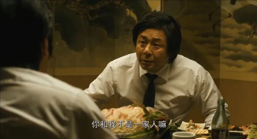 韩国犯罪题材天花板《与犯罪的战争/罪时代》，一部小人物的逆袭发家史！