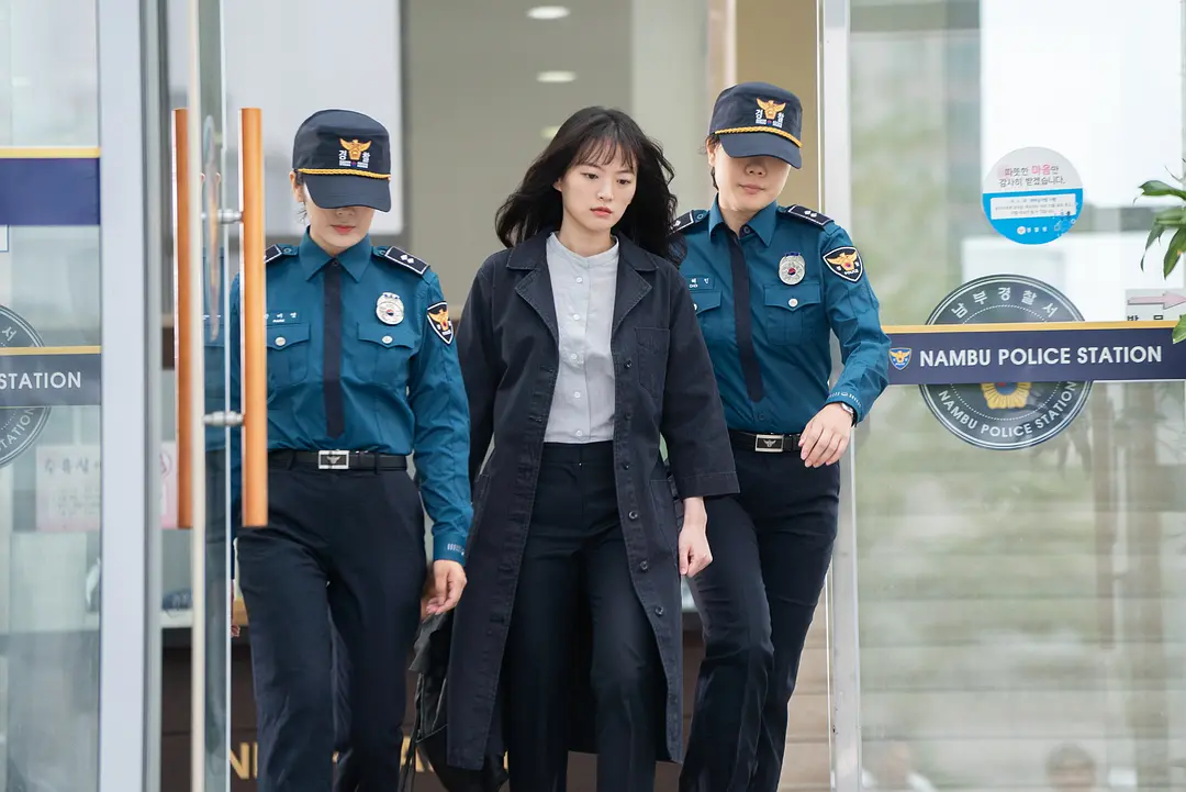 韩国高分电影《想见你父母/父母长什么样》，高能反转，这尺度值得被看见