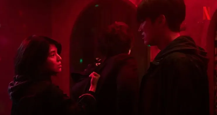 Netflix 韩剧《我的名字》(港台译《以吾之名》)解析:韩素希演黑道恶女,为父卧底警局复仇