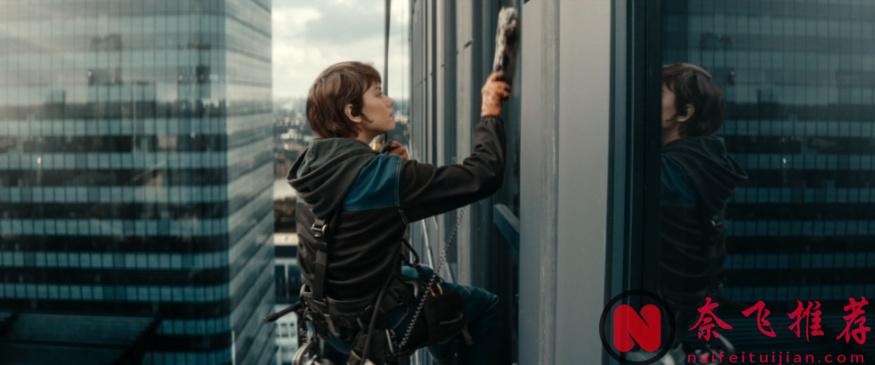 这新上的动作爽片《罪恶清除工》真过瘾！《星战》女主杀疯了！