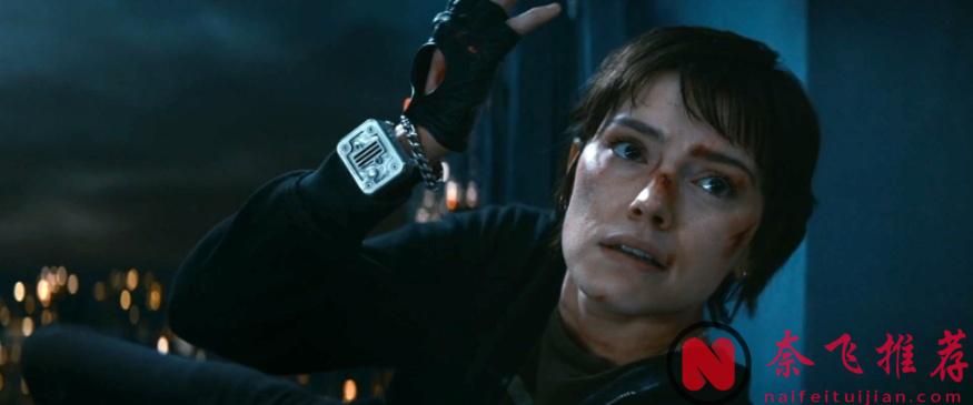 这新上的动作爽片《罪恶清除工》真过瘾！《星战》女主杀疯了！