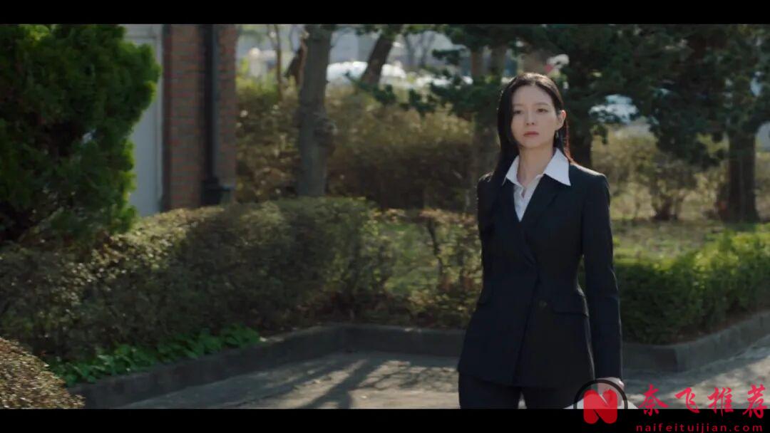 一集入坑，这部最新复仇韩剧《神与律师事务所》，奇幻+律政的新颖设定，又爆了！