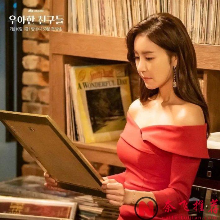 5部疯狂吸引眼球的韩剧《灵能教师安恩英/非常校护档案》，一部比一部敢拍，建议收藏