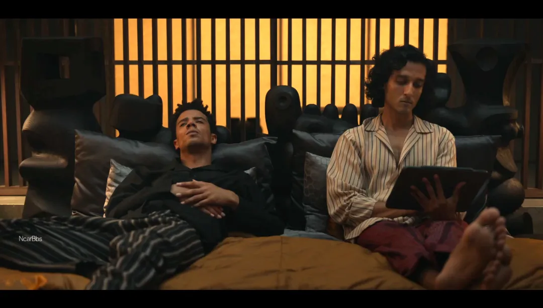 关系太乱！这尺度猛剧《夜访吸血鬼 第二季》终于回归！