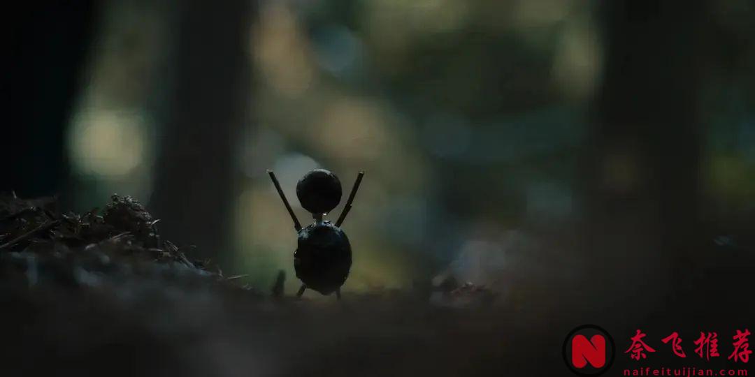 强烈建议不要晚上观看这部由Netfilx出品的惊悚剧《寒栗/栗子人杀手》！