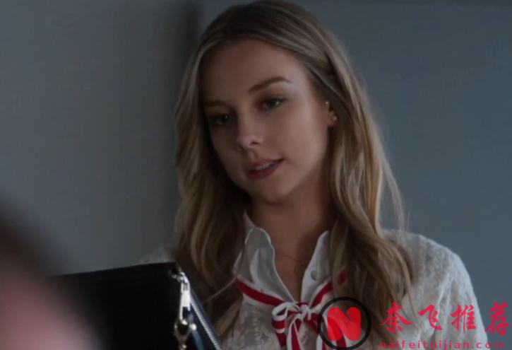 西班牙高顏值女星 《艾斯特・愛珀斯托/埃斯特爾·艾斯波西多》，讓觀眾意難平，歐美00後顏霸