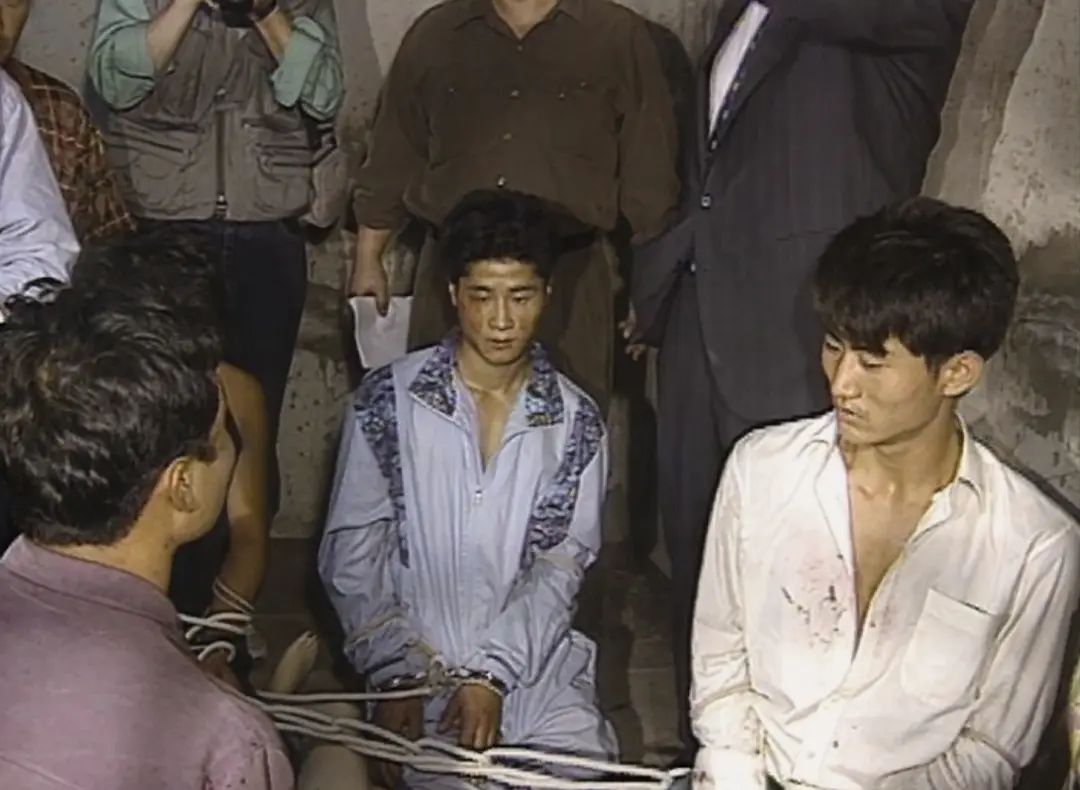 受害者复仇无罪！题材生猛，全员恶魔，Netflix神作《以幸存者之名：深入韩国惨案》！