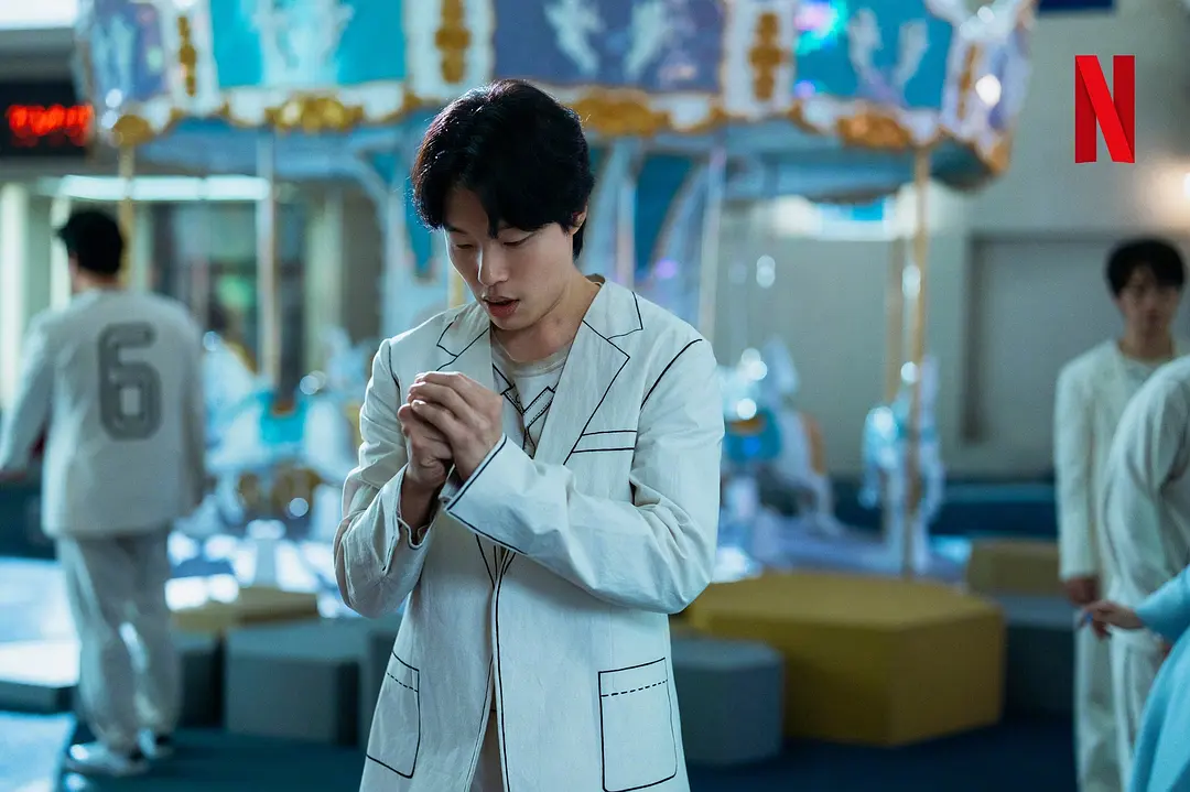 Netflix 新剧《The 8 Show/金钱游戏/争夺游戏》导演力挺「渣男」：他又不是犯罪...
