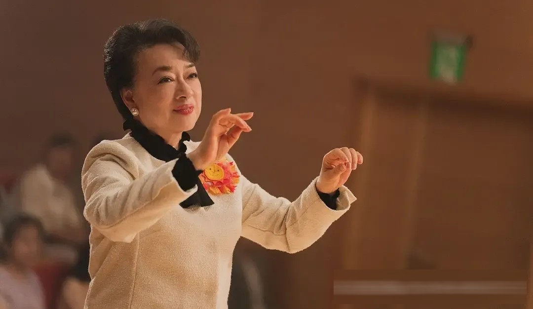 台湾影史华语片票房冠军《阳光女子合唱团》上线 Netflix:陈意涵演活狱中母亲