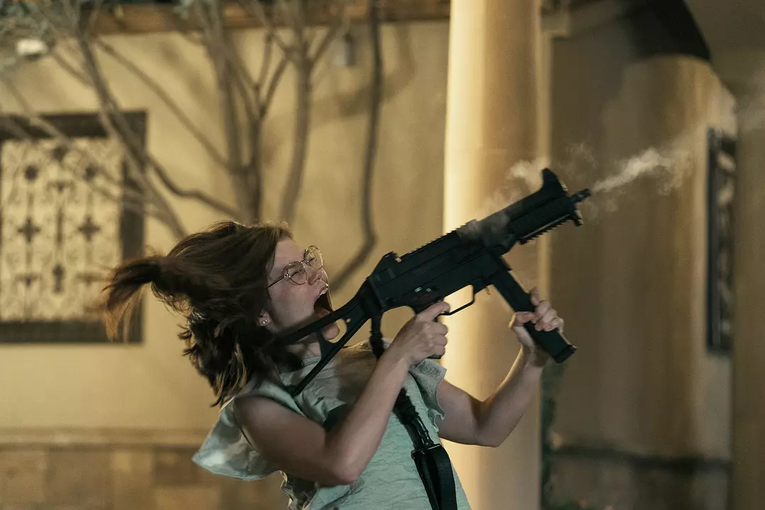 Netflix全程捂眼看的“特工”美劇《醉爆特攻隊/湮滅》，搞笑生猛，差點給我送走