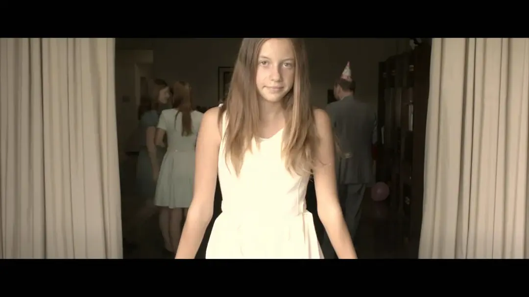 这部惊世骇俗的希腊电影《暴力小姐》，看完整个人都不好了！