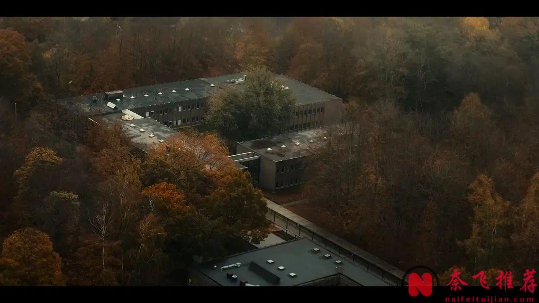 强烈建议不要晚上观看这部由Netfilx出品的惊悚剧《寒栗/栗子人杀手》！