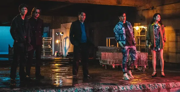 是Netflix 新上映的一部扣人心絃的日本懸疑犯罪劇《‌地面師》‌，畫面衝擊力大不建議未成年觀看！