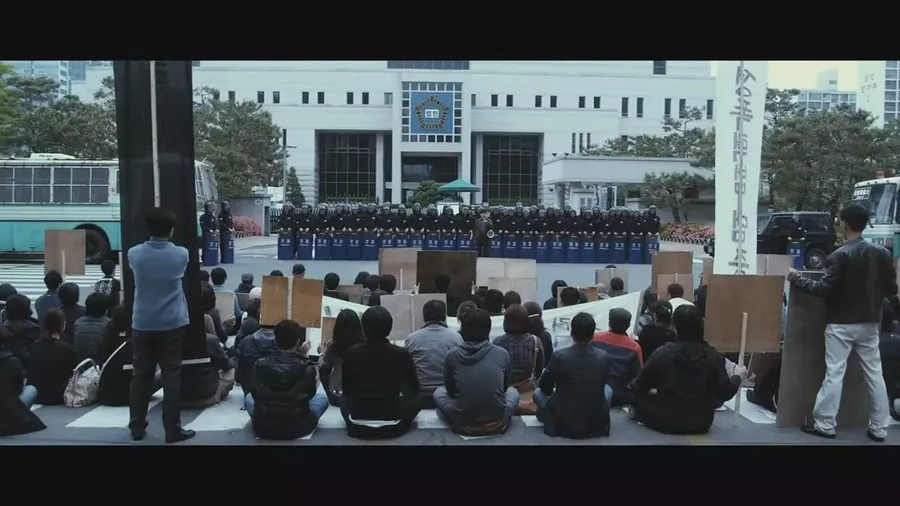 現實比電影更殘忍，這部電影《熔爐/無聲吶喊》，我不敢二刷！