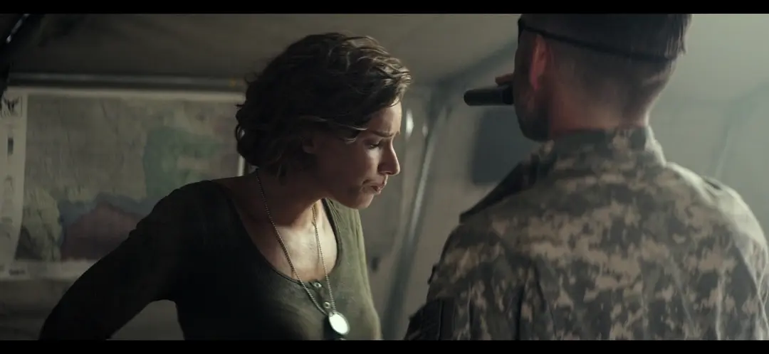 俄羅斯被黑的最慘的一部科幻恐怖電影《巢穴》，地下深淵涌現致命怪物，嗜血虐殺生死難料