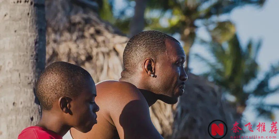 奧斯卡最佳影片《月光男孩/月亮喜歡藍/月光下的藍色男孩》，既令人心碎又美麗的電影！