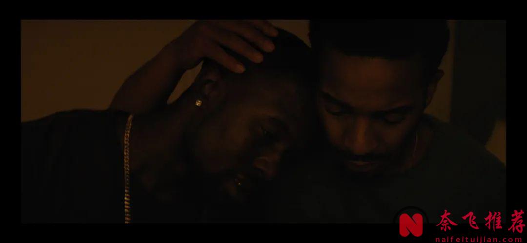 奧斯卡最佳影片《月光男孩/月亮喜歡藍/月光下的藍色男孩》，既令人心碎又美麗的電影！