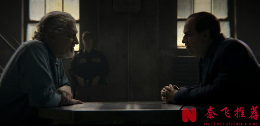 DC黑色犯罪劇集《企鵝人》大BOSS“毀容式”表演贏得高度讚賞，評分一路飆升！