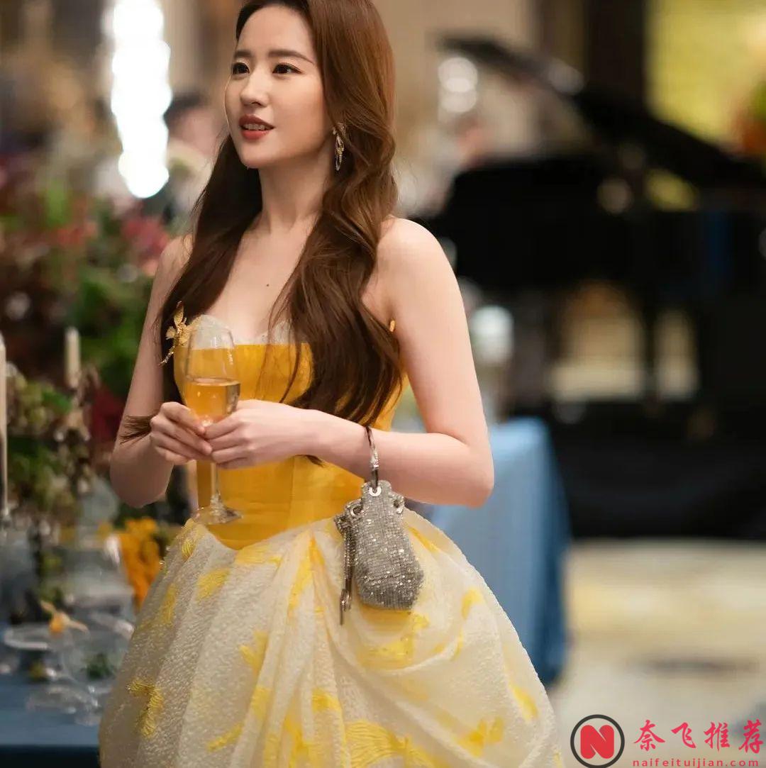 2024上半年“最高热搜大陆剧”TOP10，《墨雨云间》第四，《玫瑰的故事》第二，冠军是2024最火陆剧