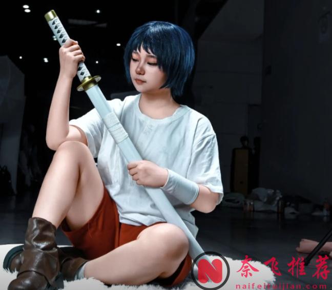 海賊王：“公主天團” 漫展cos，軍子的異瞳戰損妝，維奧萊特的紫色舞裙太驚豔了