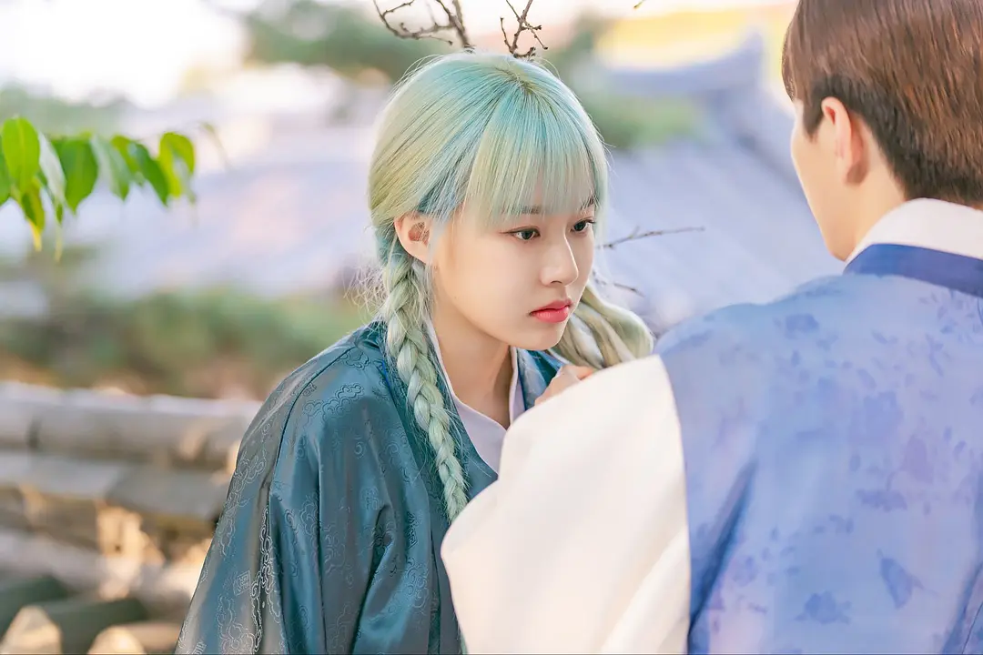 韩剧又拍漫改新题材剧集《灵指​》，既搞笑又温馨治愈，目测又是黑马剧