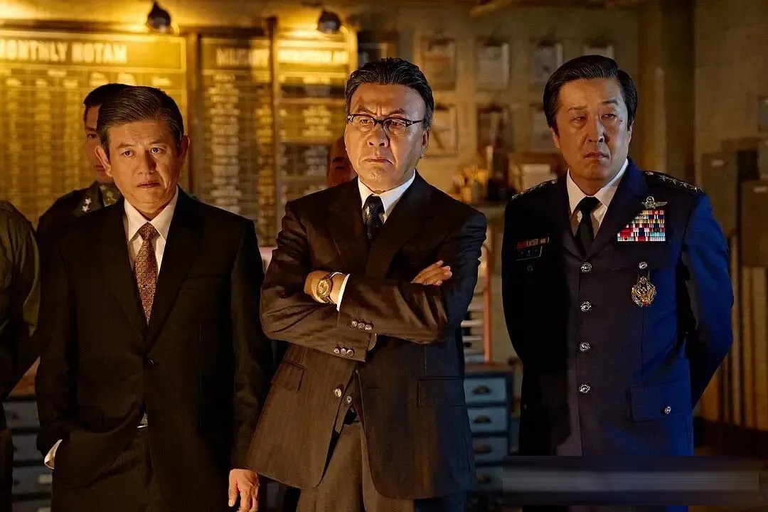 韓國黑色喜劇《兇降喜訊》：把劫機犯騙進假平壤機場，還是真事改編