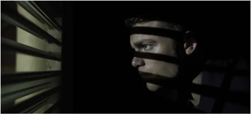 Netflix原創劇集首周觀看量第三名，情報間諜片《暗夜情報員》第一季全解析！