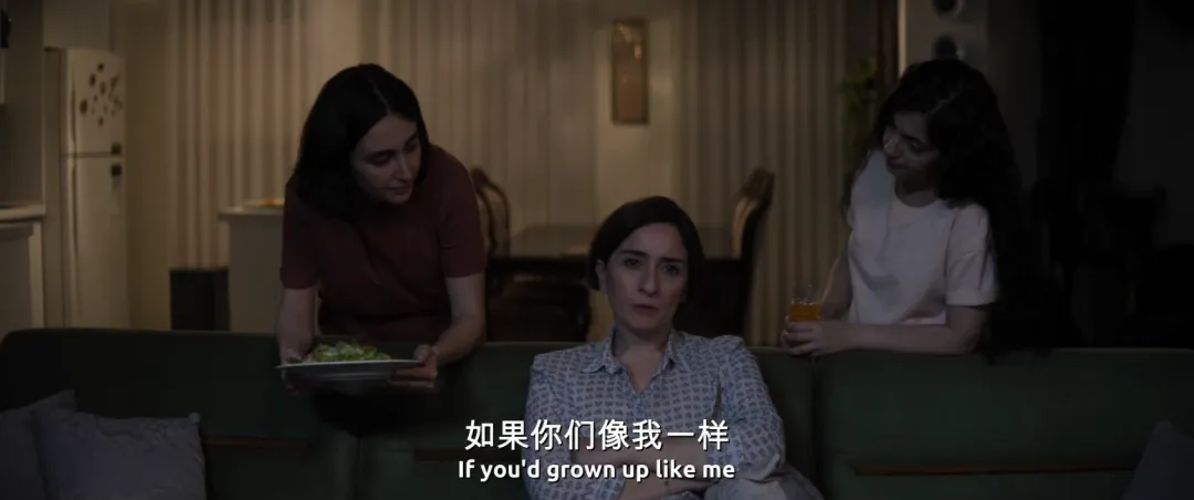 专拍禁片，被迫背井离乡逃亡，最后凭借《神圣无花果之种/一念菩提》拿下戛纳大奖！