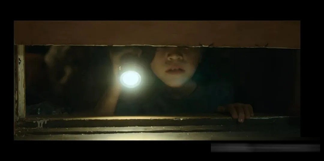 《耳語人/耳語者》影評:德尼羅與基頓同臺,頂配卡司撐不滿的童謠殺人案