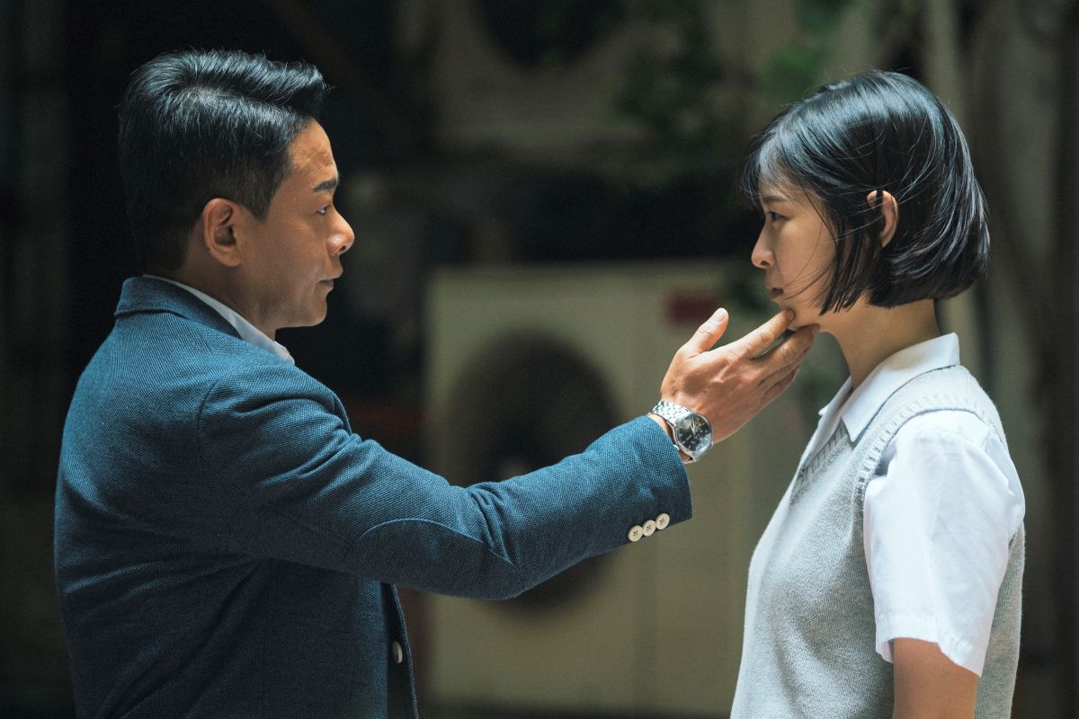 《童話・世界》「補教狼師」伸魔爪誘拐未成年少女：從師生戀到權勢性侵，江宜蓉嘆「走不出來」