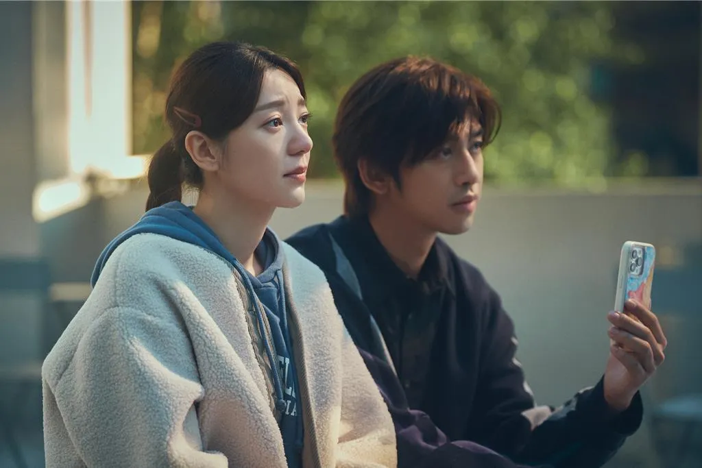 終於吻了，這愛情甜劇《不如海邊吹吹風》，看得人臉紅心跳！