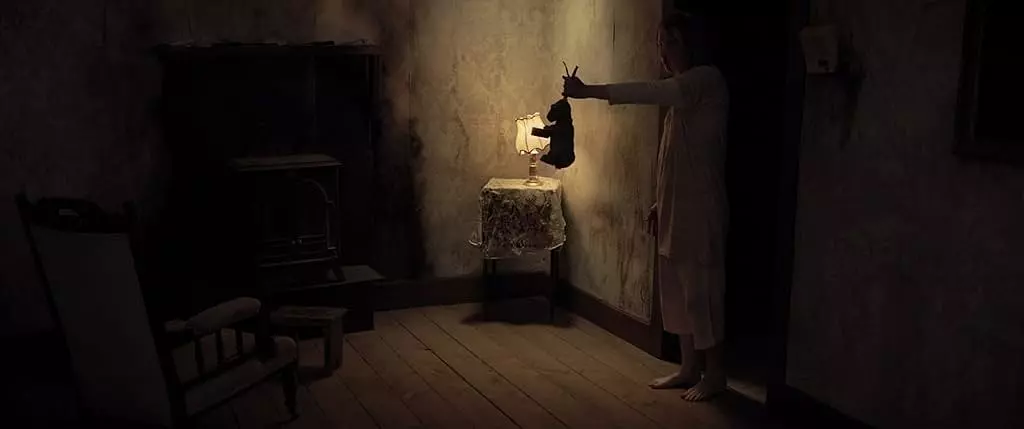 推荐5部暗黑系恐怖电影，阴郁的氛围让人压抑到窒息