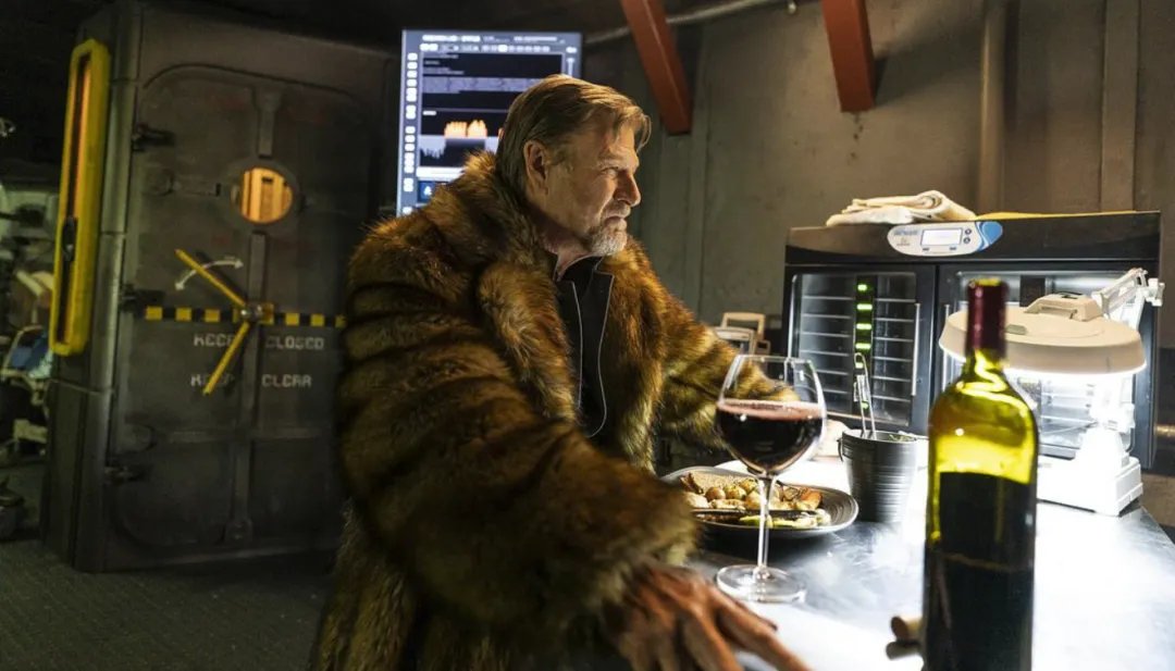 女神主演的《雪国列车/末日列车》，一部脑洞大开的末日美剧！