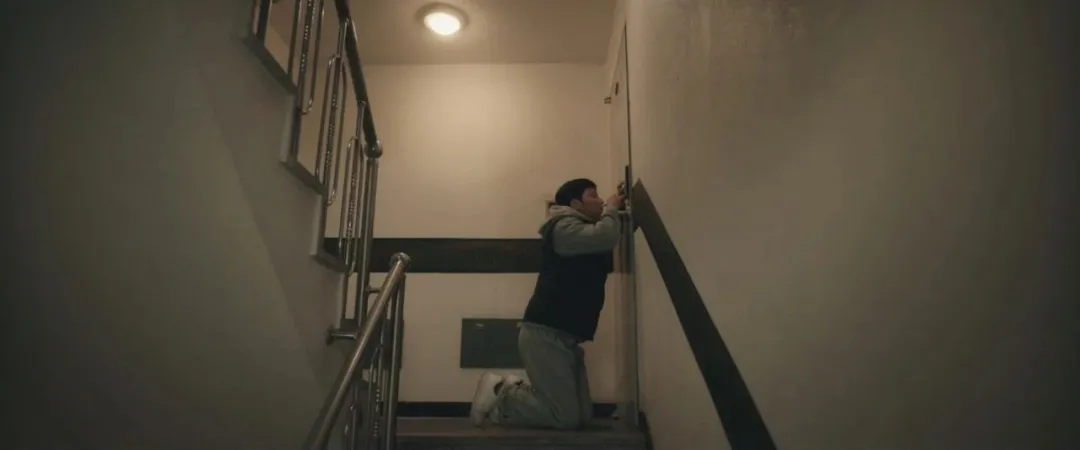 韩国又一黑马犯罪片《她死了》，剧情反转再反转，全程高能不断太过瘾了