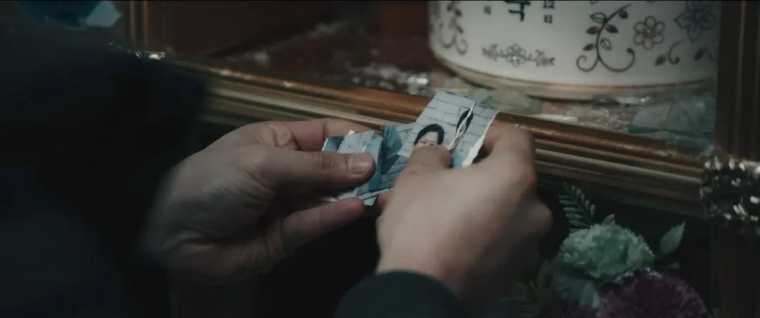 韩国又一黑马犯罪片《她死了》，剧情反转再反转，全程高能不断太过瘾了