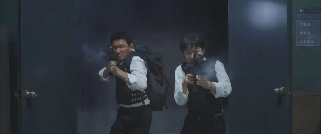 影帝新作《跨界任务》大翻车？全网群嘲烂片，看完只能说图个乐