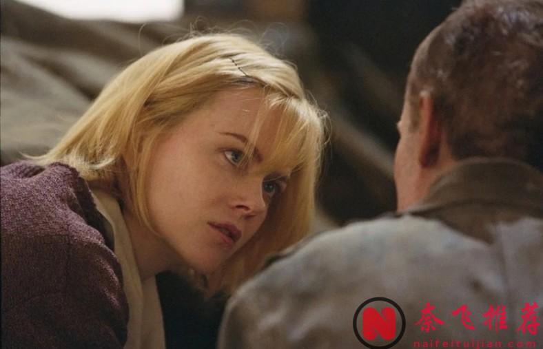 8.4分神作《狗鎮/厄夜變奏曲/狗城/人間狗鎮》將你狠狠地按在了深淵之中的「絕望」之作，尺度驚豔，二刷依舊驚豔！