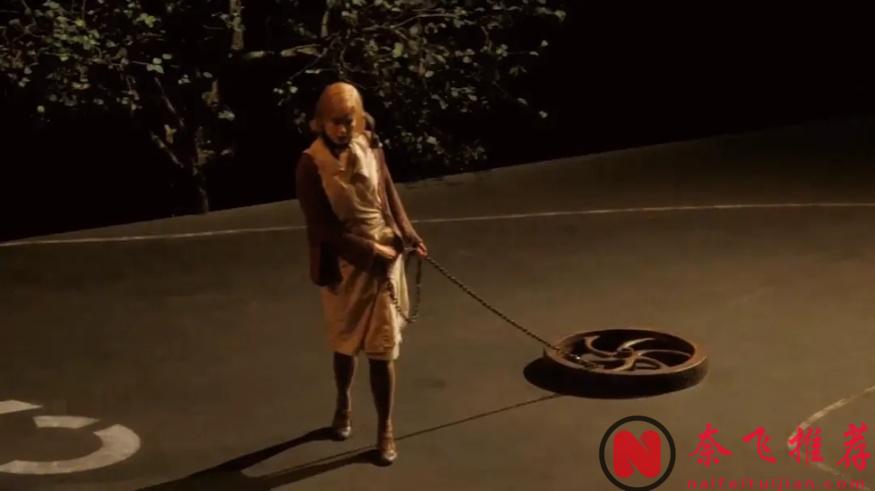 8.4分神作《狗鎮/厄夜變奏曲/狗城/人間狗鎮》將你狠狠地按在了深淵之中的「絕望」之作，尺度驚豔，二刷依舊驚豔！