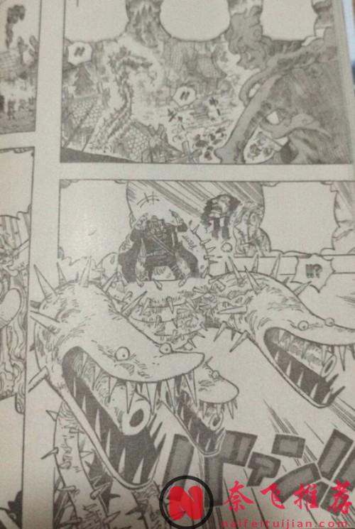 海贼王1175话全图解说丨尼卡路飞与雷龙洛基双神降临！一拳打爆索玛兹拯救巨人小孩