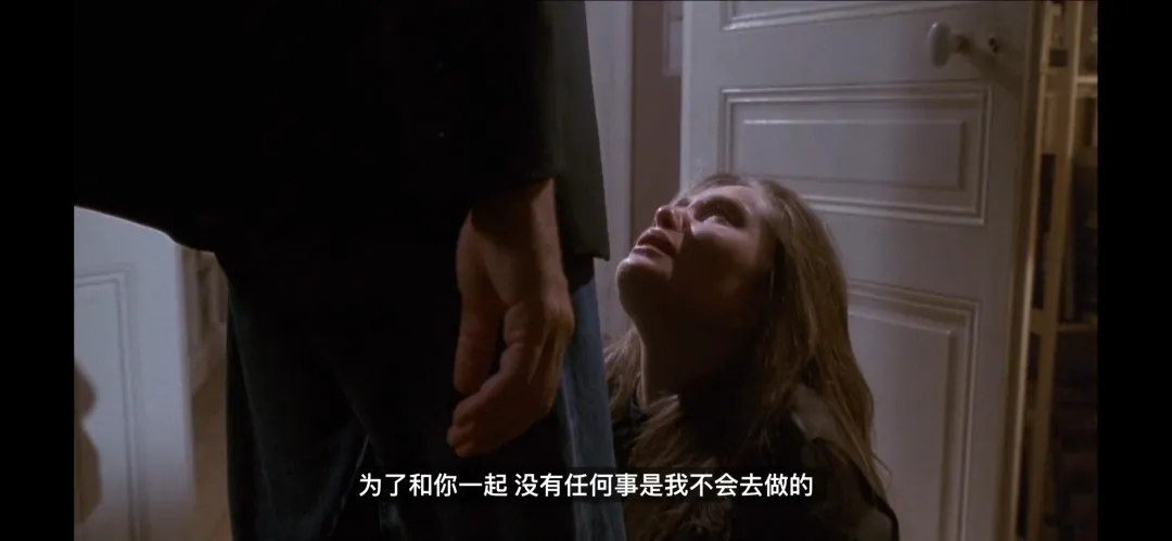 滿屏大尺度，《苦月亮/鑰匙孔的愛》依然好於99%的情慾片！