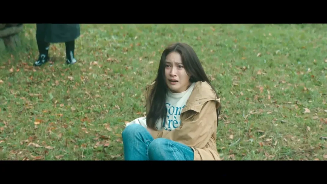 全员变态的惊悚日本影片《匹配》，无限反转也救不了她！