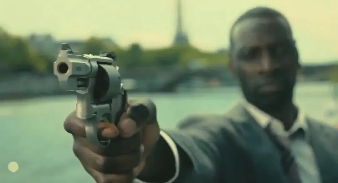 80年代经典动作电影翻拍版《喋血双雄美版》已上映，仅凭怀旧情怀并不足以支撑经典的重现！