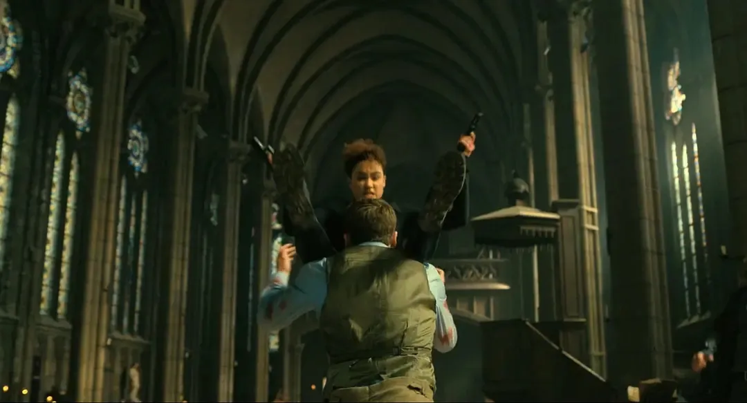 80年代经典动作电影翻拍版《喋血双雄美版》已上映，仅凭怀旧情怀并不足以支撑经典的重现！