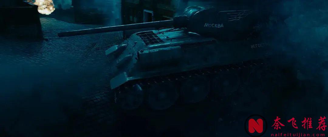 這部神作《獵殺T34 T-34/T-34：玩命坦克》看得我熱血沸騰，重塑你對坦克戰的認知！
