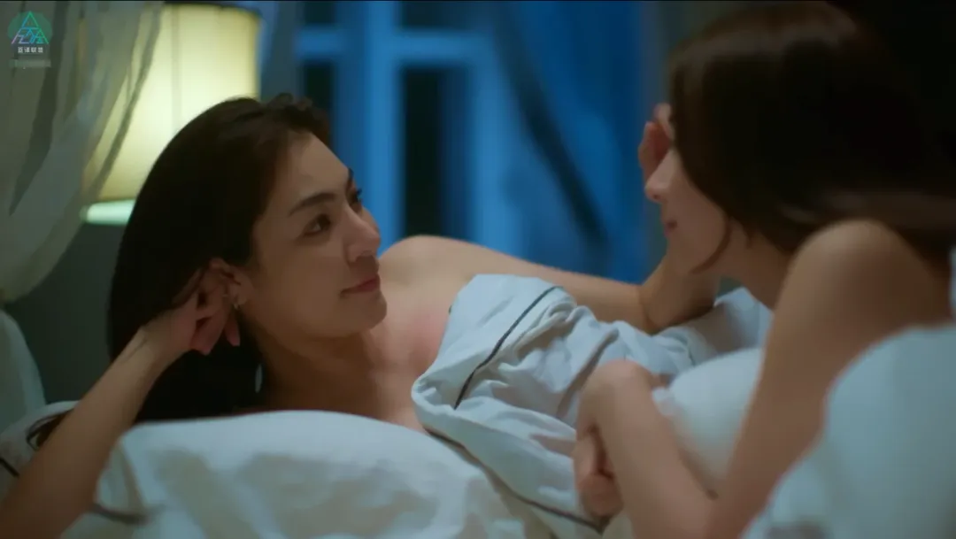 泰國超高顏值百合禁忌之戀佳作​《愛填滿空白/以愛相擁》，9.6分口碑炸了！