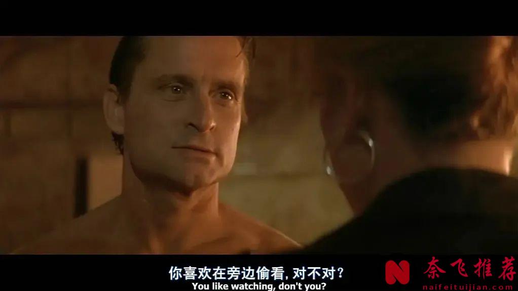 这部《本能/第六感追缉令》绝对是导演对观众好奇心的挑逗，跷二郎腿色诱警探让你欲罢不容！