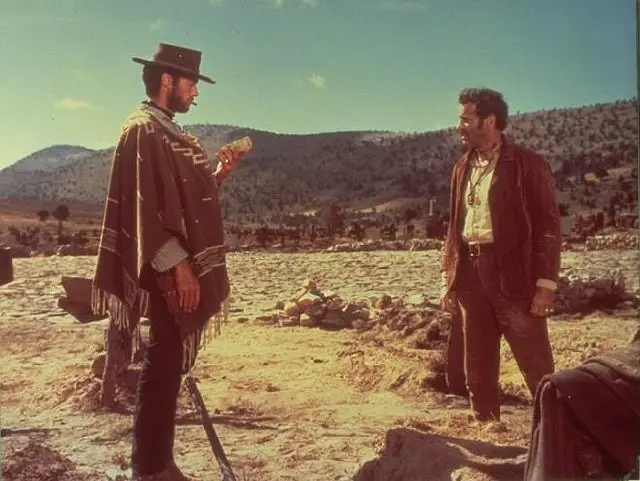 最经典的西部片《黄金三镖客/好·坏·丑 / 独行侠决斗地狱门/黄昏三镖客》，60年经久不衰！