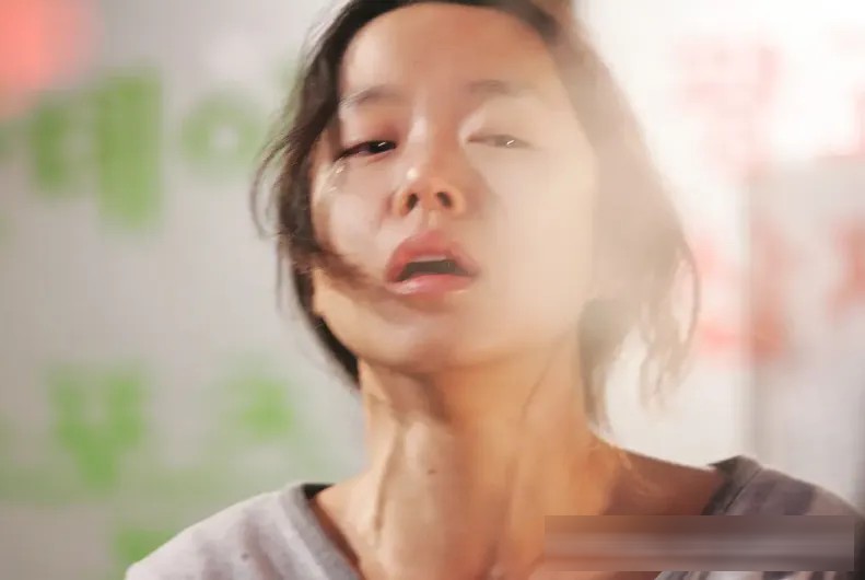李沧东拿下威尼斯评审团大奖:七部长片的入坑顺序,从《燃烧 /烧失乐园/燃烧烈爱》开始