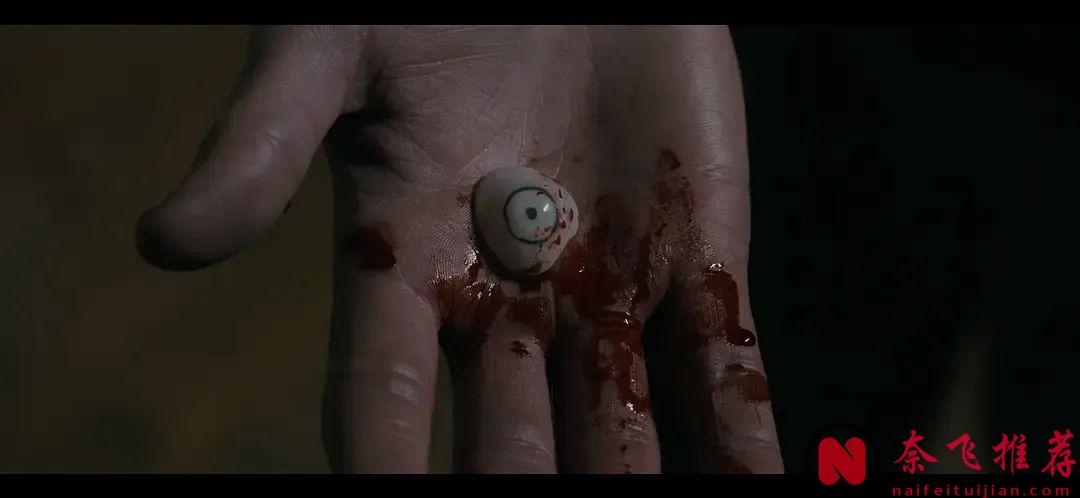 以「詛咒物品」為切入口歐洲民俗恐怖電影《咒物尋兇/奇人怪事/奇人異事/反常》，全程高能預警！